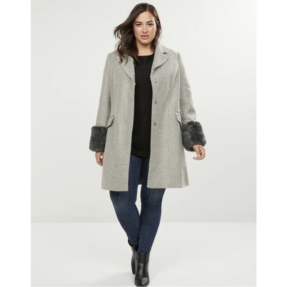 Lane Bryant NEW Herringbone Coat With Faux Fur Cuffs Size 18/20
